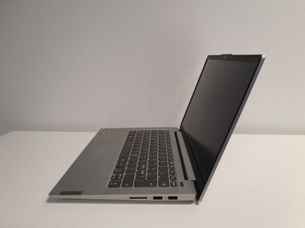 Lenovo IdeaPad 5 14ALC05 - Image 3