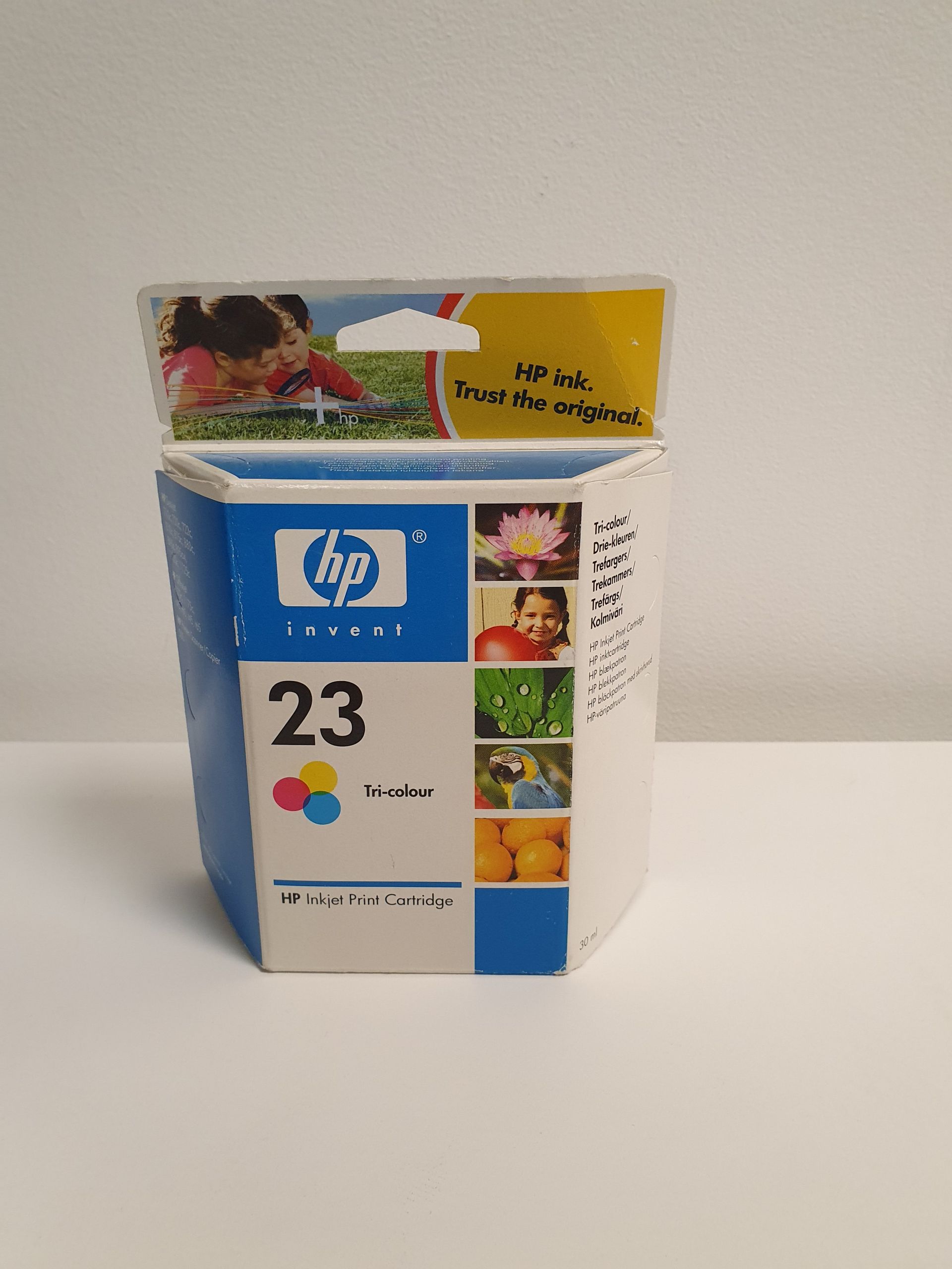 HP Invent 23 Tri-colour tint