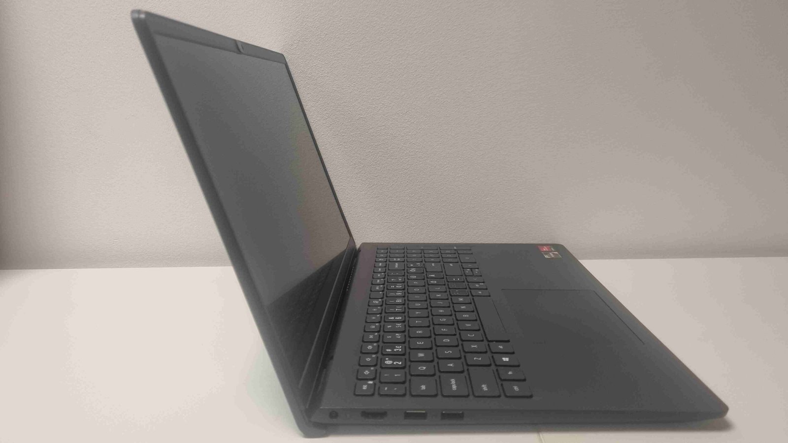 Dell Vostro 3515 - Pilt 4
